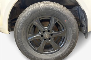 Nissan Navara vaihtoauto