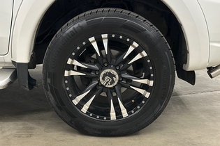 Mitsubishi L-200 vaihtoauto