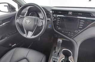 Toyota Camry vaihtoauto
