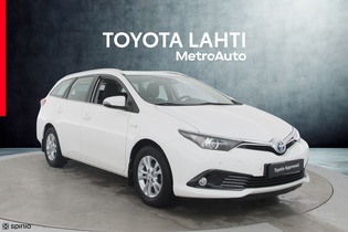 Toyota Auris vaihtoauto