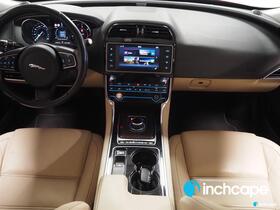 Jaguar XE vaihtoauto