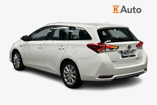 Toyota Auris vaihtoauto