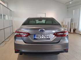 Toyota Camry vaihtoauto