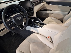Toyota Camry vaihtoauto