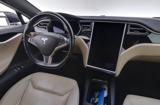 Tesla Model S vaihtoauto
