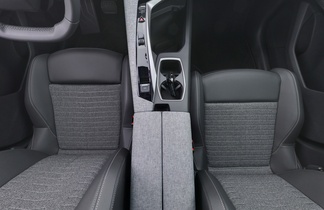 Peugeot E-5008 vaihtoauto