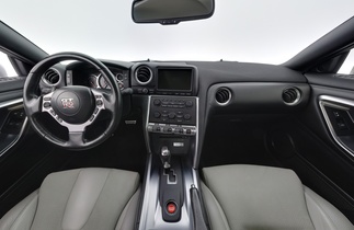 Nissan GT-R vaihtoauto