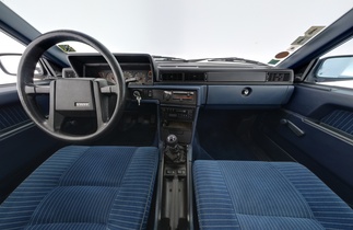 Volvo 740 vaihtoauto