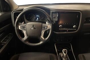 Mitsubishi Outlander PHEV vaihtoauto