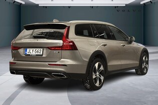 Volvo V60 Cross Country vaihtoauto