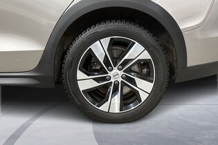 Volvo V60 Cross Country vaihtoauto