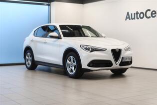 Alfa Romeo Stelvio vaihtoauto