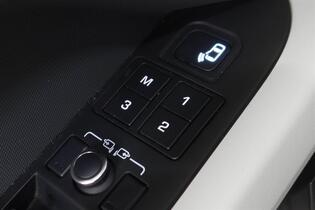 Land Rover Defender vaihtoauto