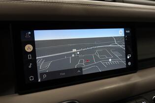 Land Rover Defender vaihtoauto