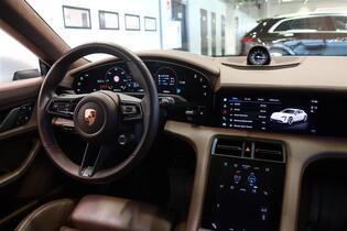 Porsche Taycan vaihtoauto