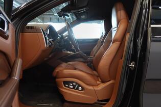 Porsche Cayenne vaihtoauto