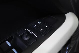 Land Rover Defender vaihtoauto