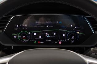 Audi Q8 e-tron vaihtoauto