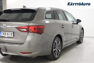 Toyota Avensis vaihtoauto