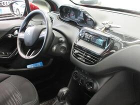 Peugeot 208 vaihtoauto