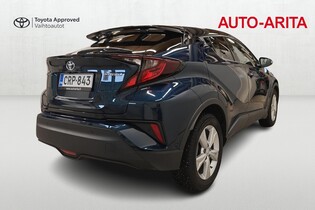 Toyota C-HR vaihtoauto