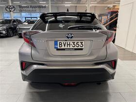 Toyota C-HR vaihtoauto