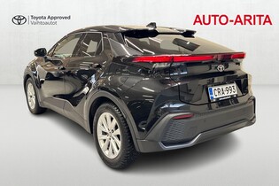 Toyota C-HR vaihtoauto