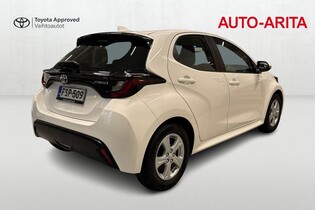 Toyota Yaris vaihtoauto