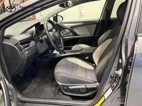 Toyota Avensis vaihtoauto