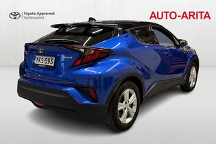 Toyota C-HR vaihtoauto