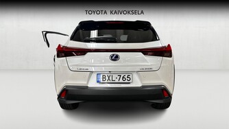 Lexus UX vaihtoauto
