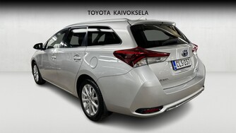 Toyota Auris vaihtoauto