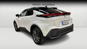Toyota C-HR vaihtoauto