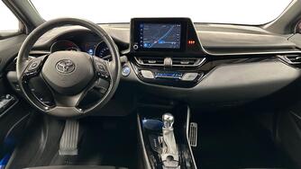 Toyota C-HR vaihtoauto