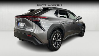 Toyota bZ4X vaihtoauto
