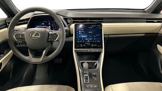 Lexus LBX vaihtoauto