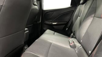 Lexus LBX vaihtoauto