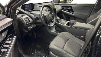 Toyota bZ4X vaihtoauto