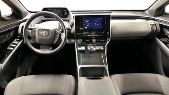 Toyota bZ4X vaihtoauto