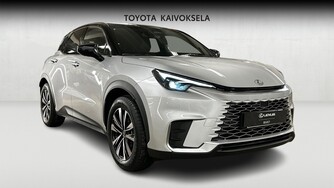 Lexus LBX vaihtoauto