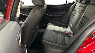 Lexus IS vaihtoauto