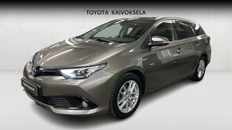 Toyota Auris vaihtoauto