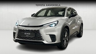 Lexus LBX vaihtoauto