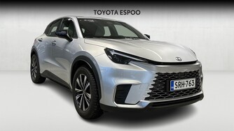 Lexus LBX vaihtoauto