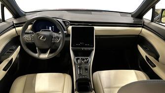 Lexus LBX vaihtoauto