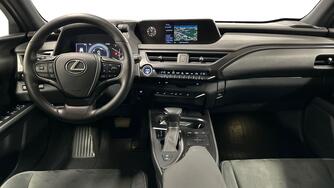 Lexus UX vaihtoauto