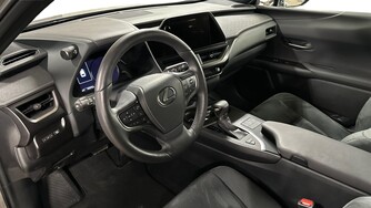 Lexus UX vaihtoauto