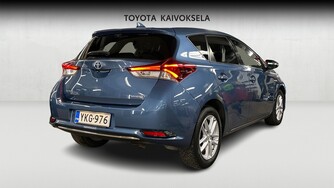 Toyota Auris vaihtoauto