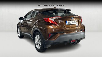 Toyota C-HR vaihtoauto