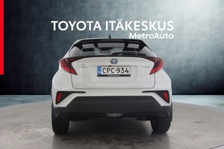 Toyota C-HR vaihtoauto